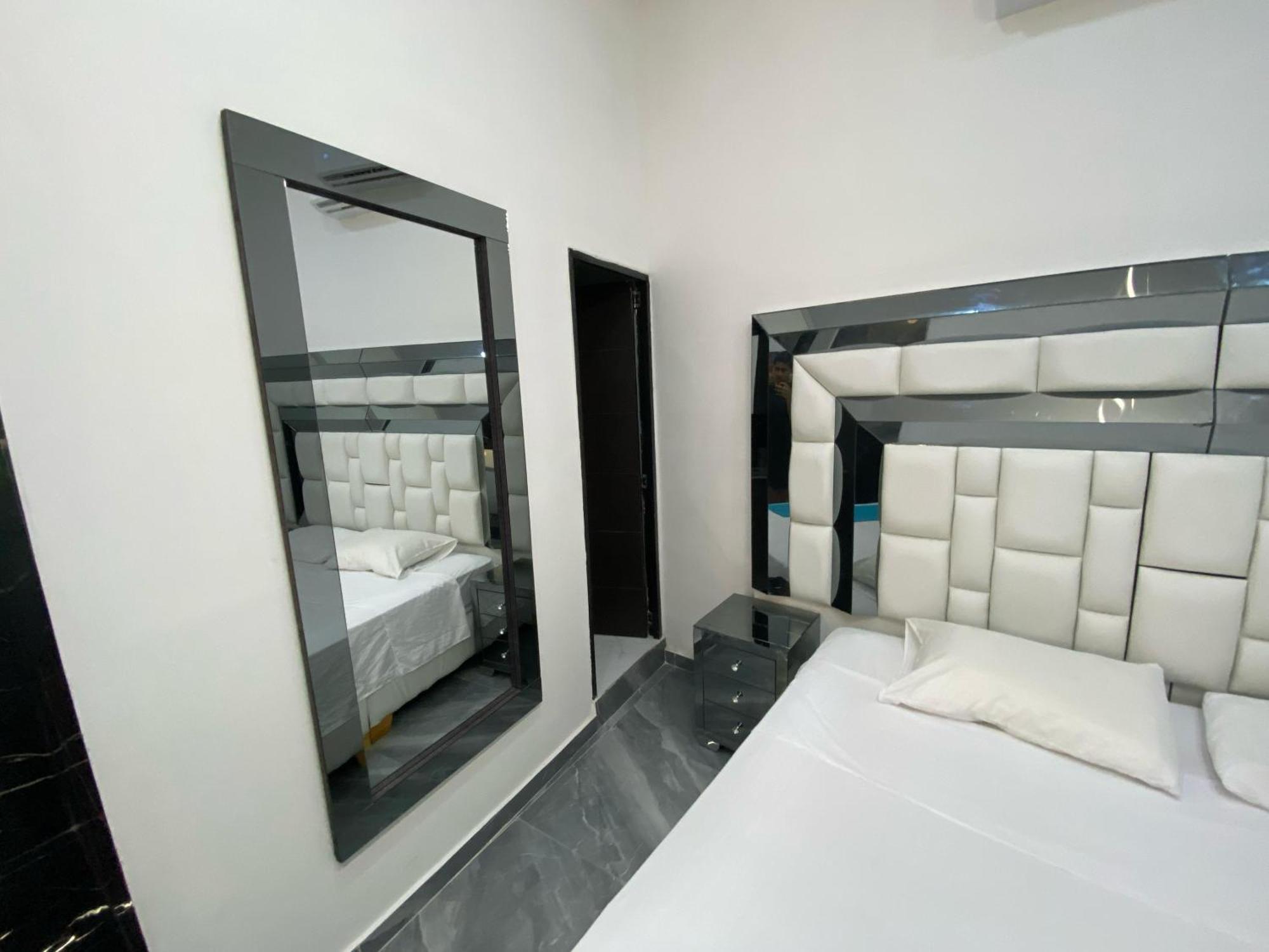 Hotel Hostal Caps Картахена Экстерьер фото